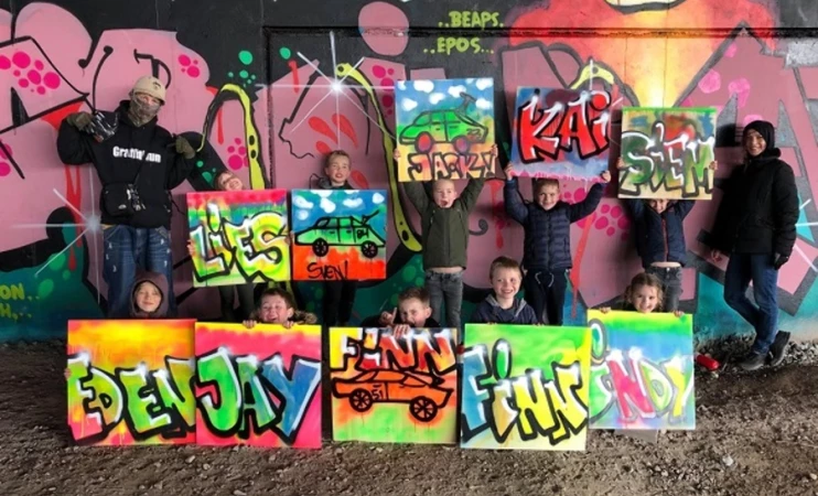 Spray Graffiti With Kids